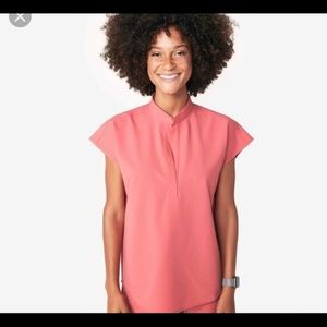 Figs Mandarin Rafaela XS Salmon Pink EUC